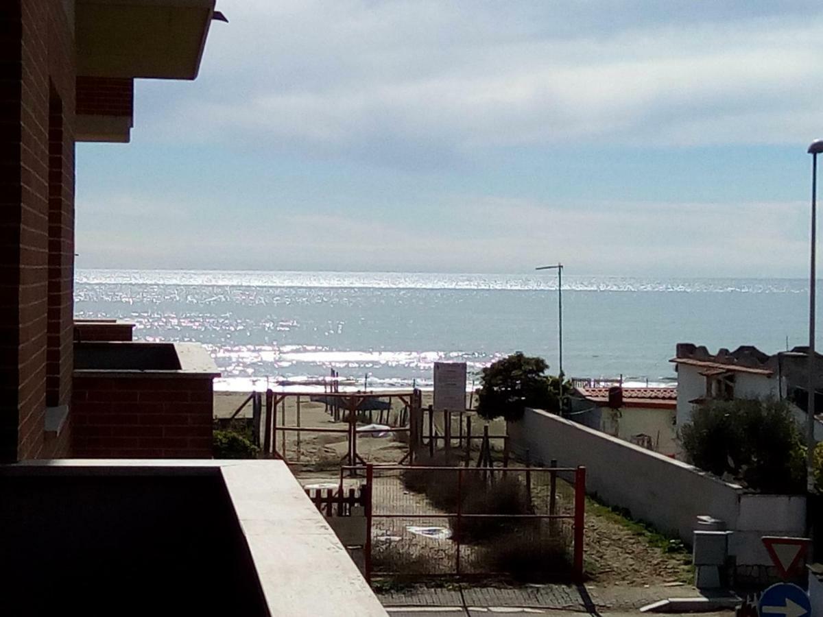 Tula 4 - Appartamento Vista Mare Passoscuro Extérieur photo